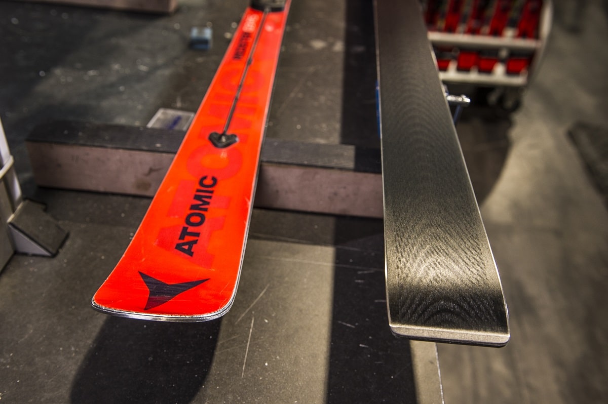Atomic-Stacja-Eksperta-Ski-Team